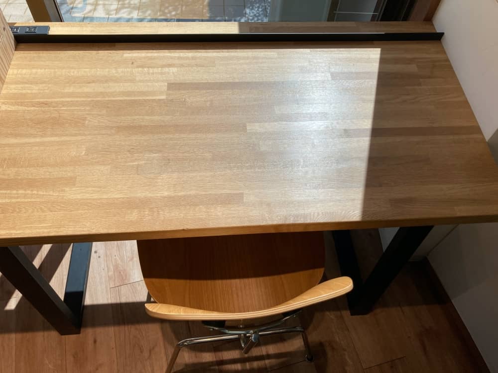 スタートアップガレージ_一人用デスク