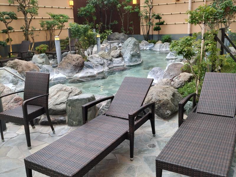 外気浴スペース