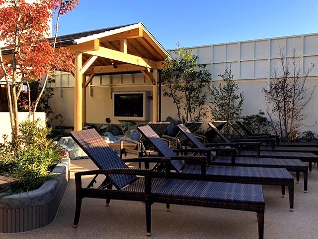 外気浴スペース