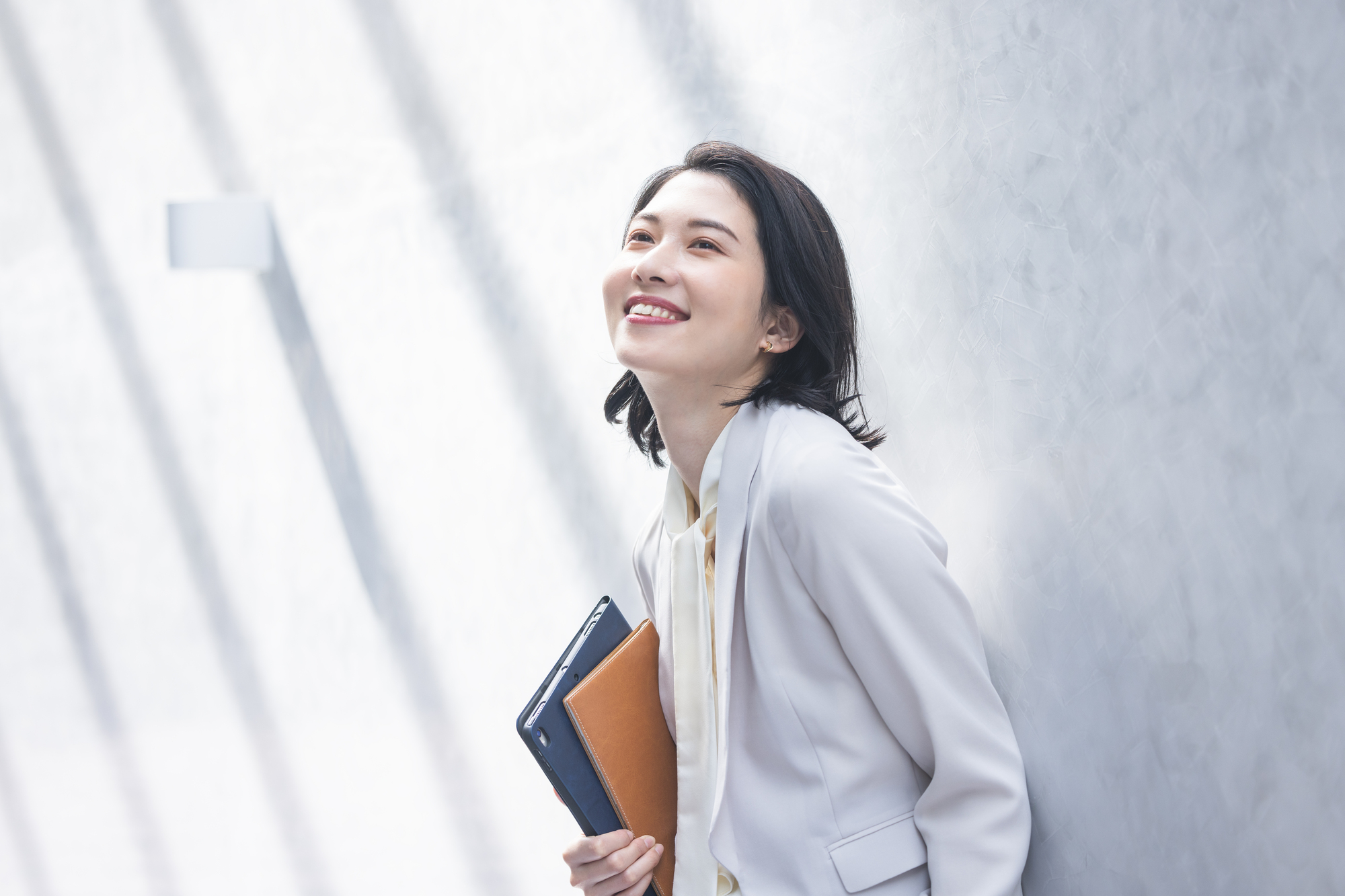 仕事を辞めたい_転職を検討