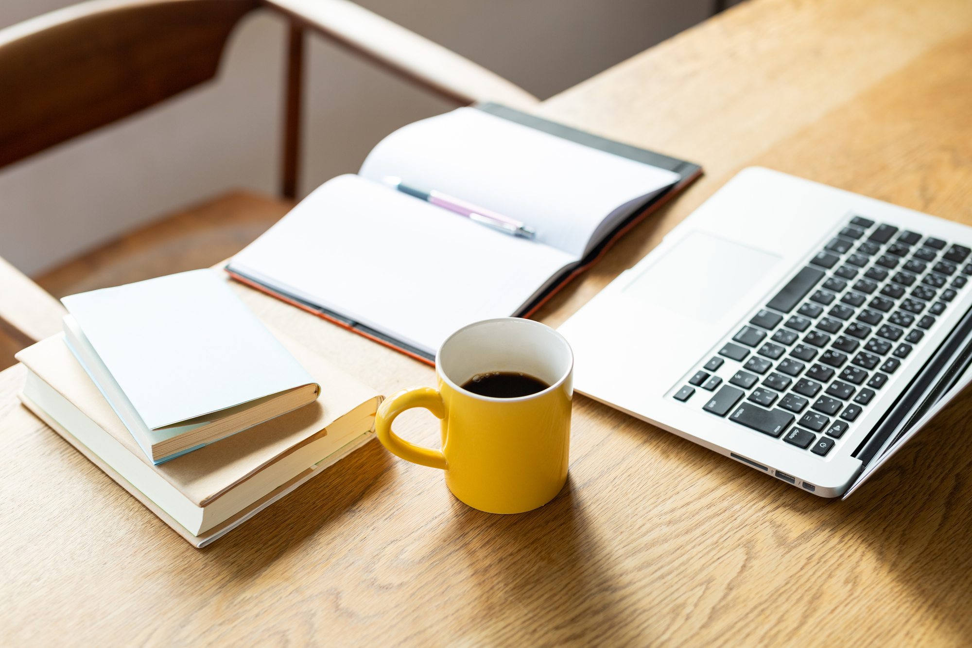 勉強 在宅ワーク 自己啓発イメージ