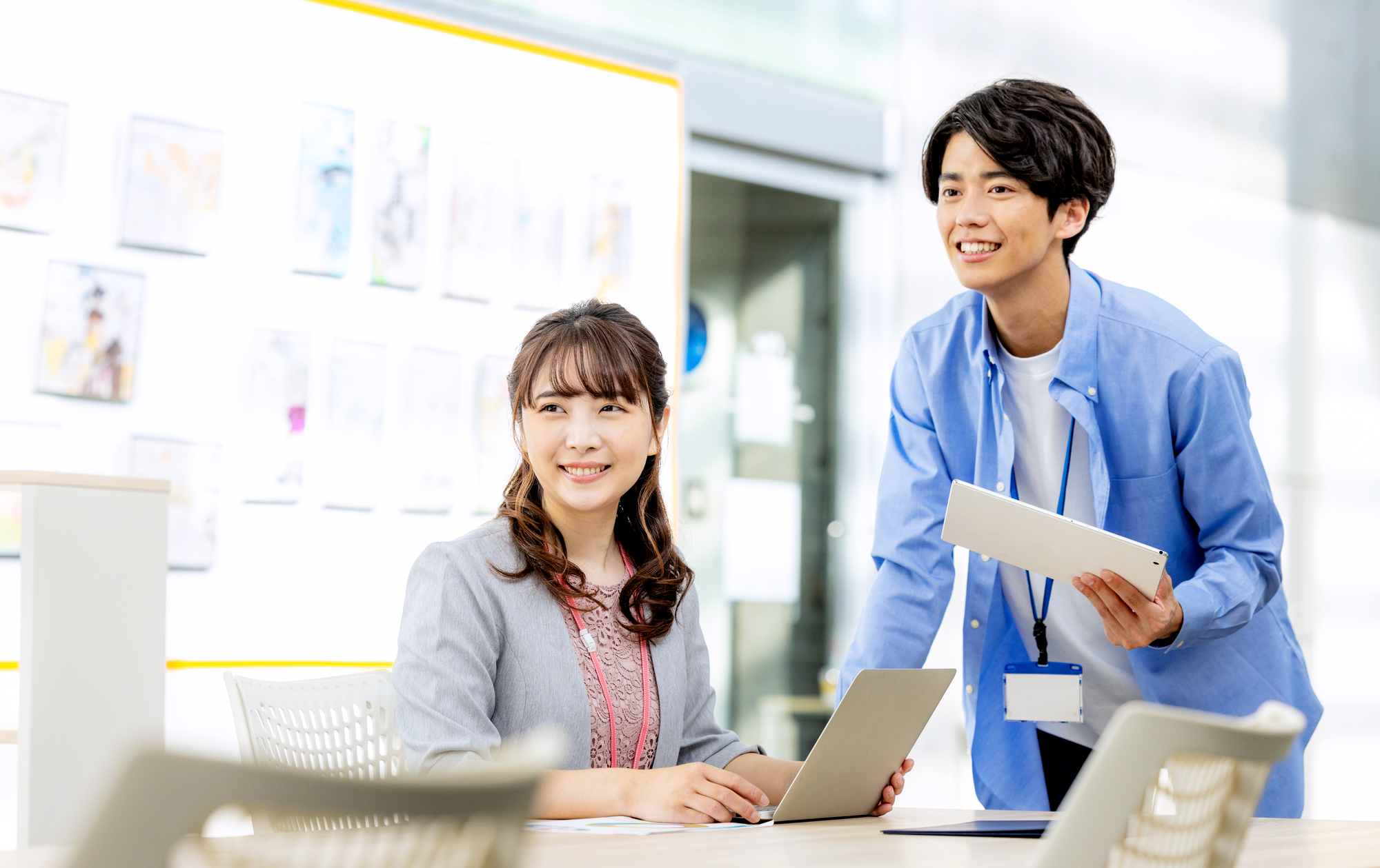 男女 ビジネス オフィス