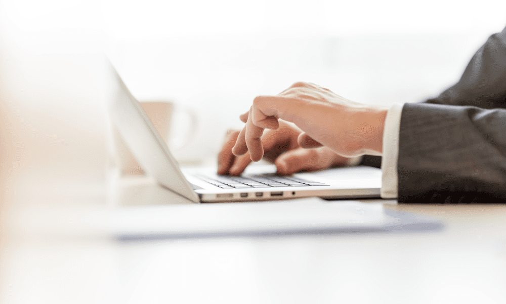 勤務時間中の副業