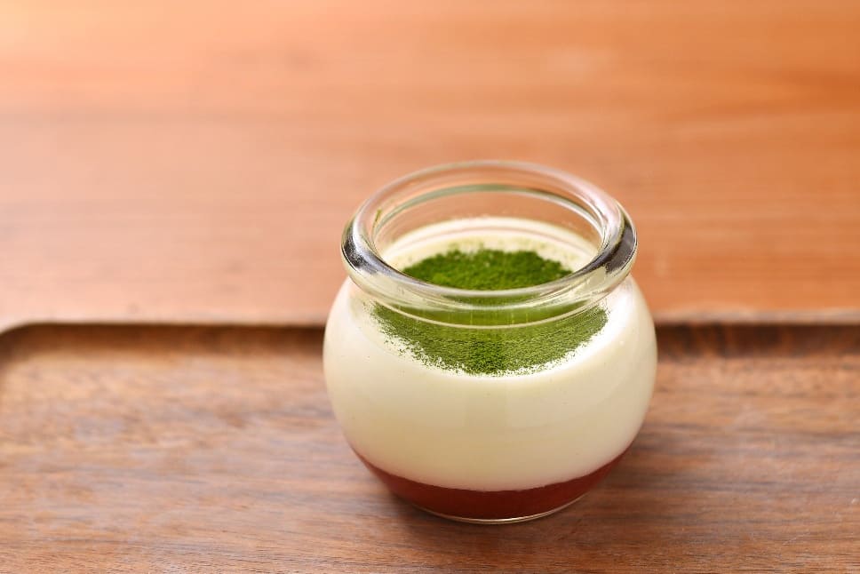 抹茶と苺の米粉プリン