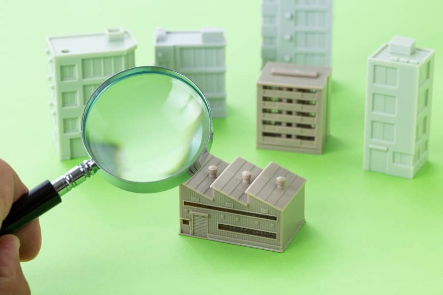 週休３日導入企業例